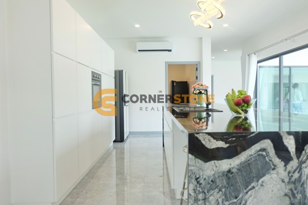 Picture of 4 bedroom House in  Huay Yai