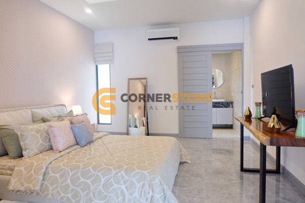 Picture of 4 bedroom House in  Huay Yai