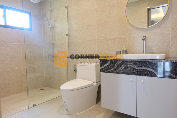 Picture of 4 bedroom House in  Huay Yai