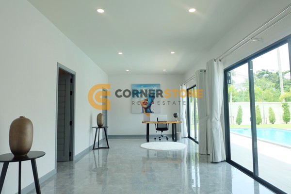 Picture of 4 bedroom House in  Huay Yai