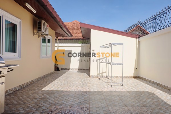 Picture of Mabprachan 4 Bed Pool View Villa