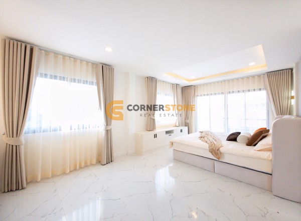 Picture of 5 bedroom House in  Jomtien Beach