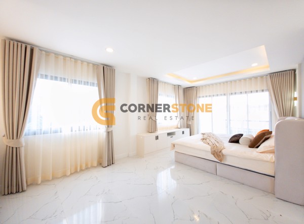 Picture of 5 bedroom House in  Jomtien