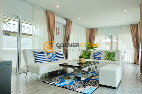 Picture of 4 bedroom House in Sea Breeze Villa Pattaya Na Kluea