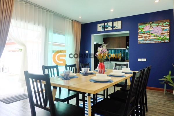 Picture of 4 bedroom House in Sea Breeze Villa Pattaya Na Kluea