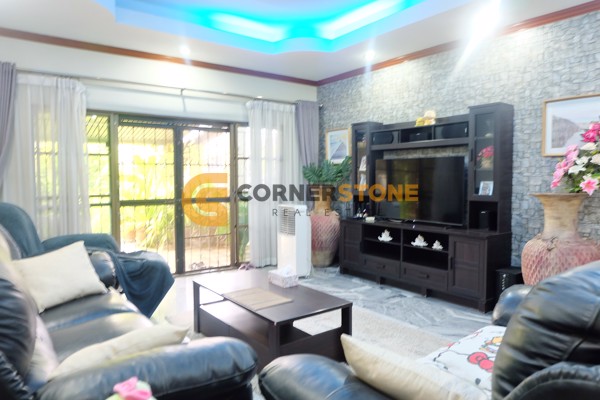 Picture of 4 bedroom House in Pattaya Land and House East Pattaya