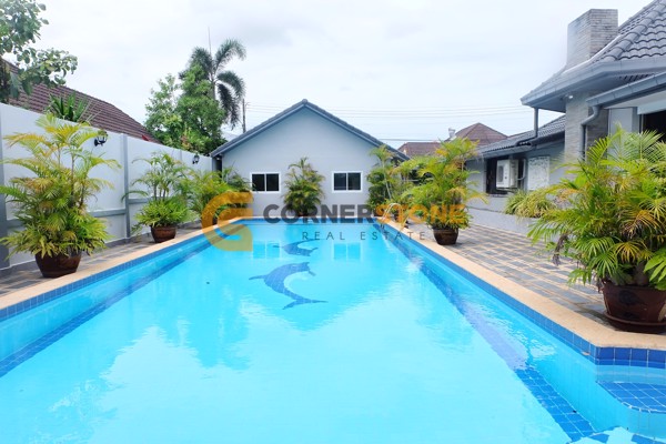 Picture of 4 bedroom House in Pattaya Land and House East Pattaya
