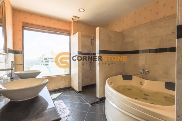 Picture of 5 bedroom Condo in Panya Resort Condo | Crystal Bay Golf Club Bang Lamung