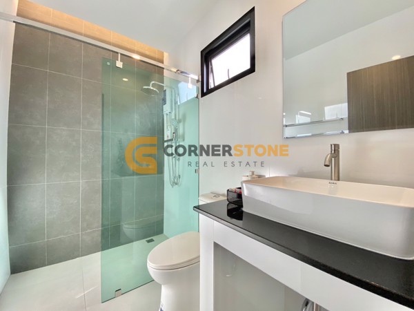 Picture of 3 bedroom House in Hivery Pool Villa 2 East Pattaya