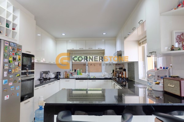 Picture of บ้าน 4 ห้องนอน ในโครงการ Lakeside Court 5 ตั้งอยู่ที่ พัทยาตะวันออก