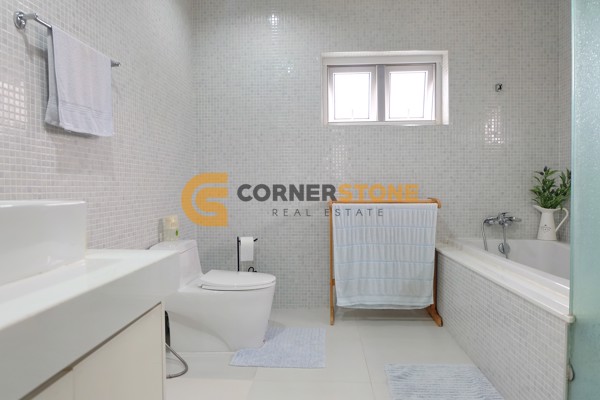 Picture of บ้าน 4 ห้องนอน ในโครงการ Lakeside Court 5 ตั้งอยู่ที่ พัทยาตะวันออก