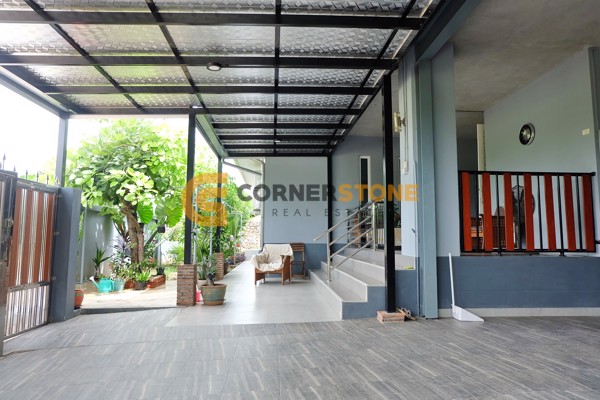 Picture of 5 bedroom House in  Huay Yai