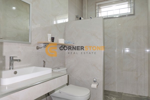 Picture of 5 bedroom House in  Huay Yai