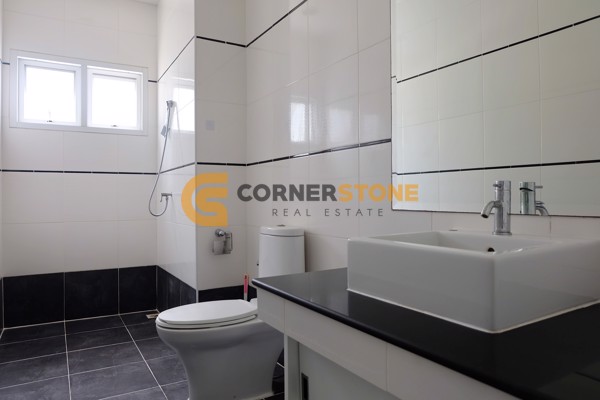 Picture of 4 bedroom House in SP Village 5 Mabprachan East Pattaya