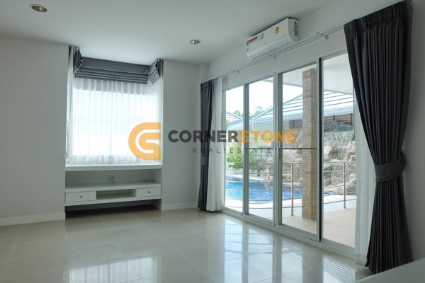 Picture of 4 bedroom House in SP Village 5 Mabprachan East Pattaya