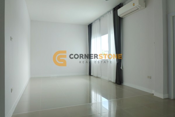 Picture of 4 bedroom House in SP Village 5 Mabprachan East Pattaya