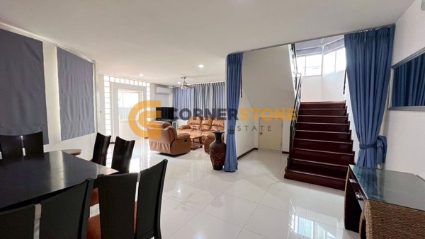 Picture of 3 bedroom House in Chateau Dale Residence East Pattaya