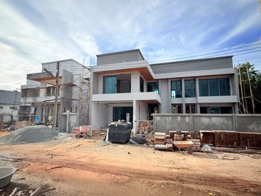 Picture of บ้าน 5 ห้องนอน ในโครงการ Impress House ตั้งอยู่ที่ พัทยาตะวันออก