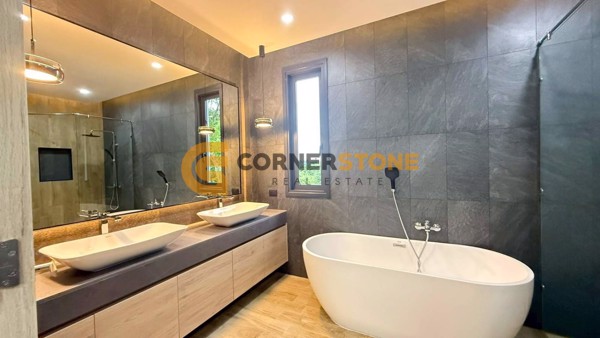 Picture of 5 bedroom House in Impress House East Pattaya