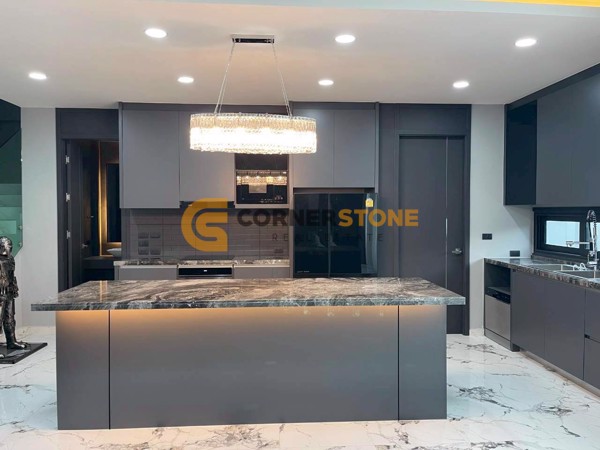 Picture of 5 bedroom House in Impress House East Pattaya