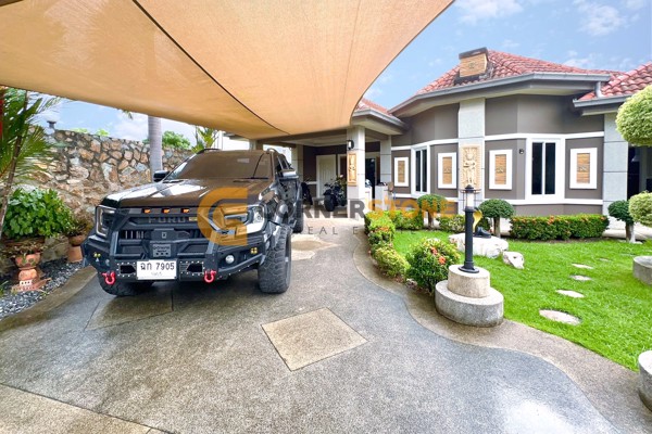 Picture of 4 bedroom House in  East Pattaya