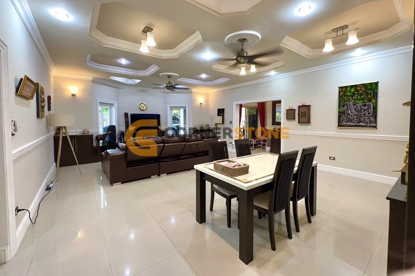 Picture of 4 bedroom House in  East Pattaya