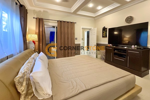 Picture of 4 bedroom House in  East Pattaya