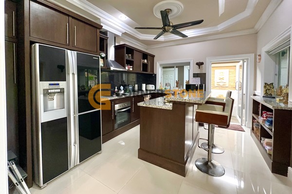 Picture of 4 bedroom House in  East Pattaya