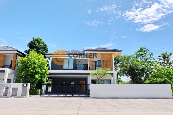 Picture of 4 bedroom House in Tropical Village 3 Huay Yai