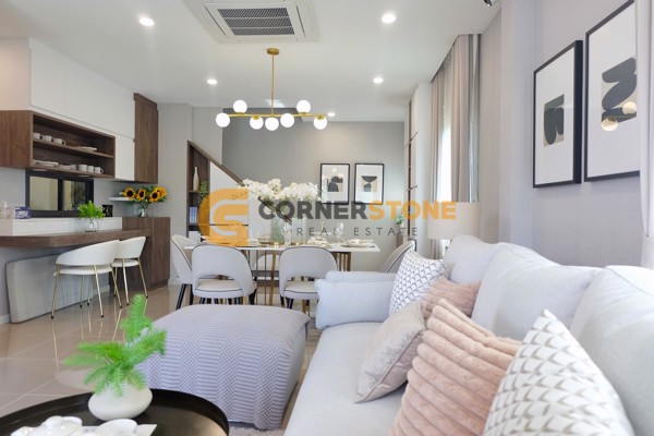 Picture of 4 bedroom House in Tropical Village 3 Huay Yai