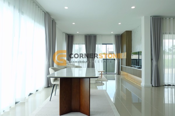 Picture of 4 bedroom House in Tropical Village 3 Huay Yai
