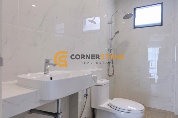 Picture of 4 bedroom House in Tropical Village 3 Huay Yai