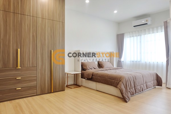 Picture of 4 bedroom House in Tropical Village 3 Huay Yai