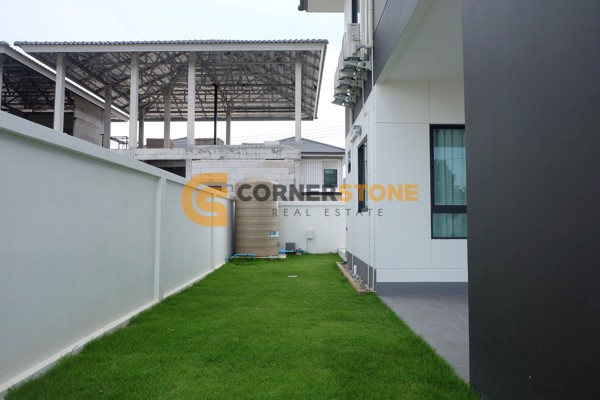 Picture of 4 bedroom House in Tropical Village 3 Huay Yai