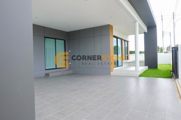 Picture of 4 bedroom House in Tropical Village 3 Huay Yai