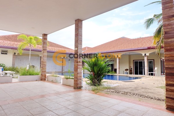 Picture of 4 bedroom House in Eakmongkol Village 4 East Pattaya