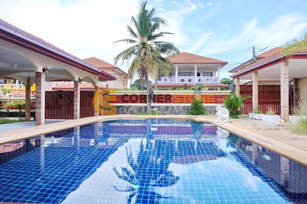 Picture of 4 bedroom House in Eakmongkol Village 4 East Pattaya