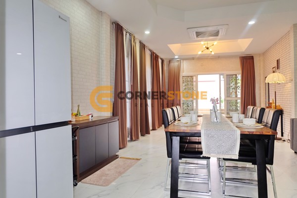 Picture of 4 bedroom House in Eakmongkol Village 4 East Pattaya