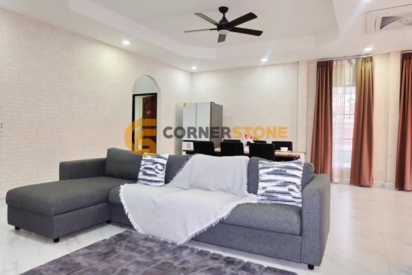Picture of 4 bedroom House in Eakmongkol Village 4 East Pattaya