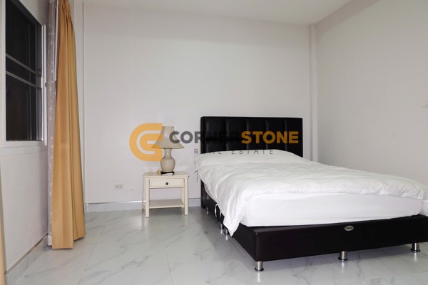 Picture of 4 bedroom House in Eakmongkol Village 4 East Pattaya