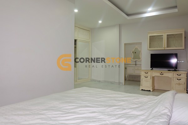 Picture of 4 bedroom House in Eakmongkol Village 4 East Pattaya