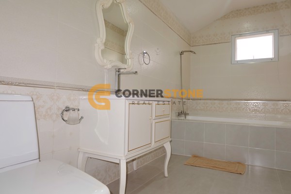 Picture of 4 bedroom House in Eakmongkol Village 4 East Pattaya