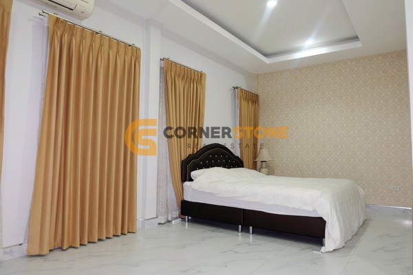 Picture of 4 bedroom House in Eakmongkol Village 4 East Pattaya
