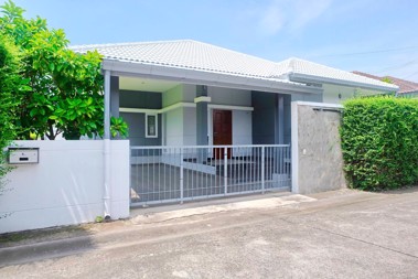 Picture of 3 bedroom House in Baan Panalee Huay Yai