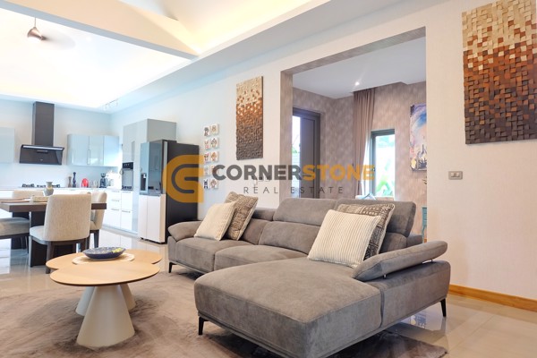 Picture of 4 bedroom House in Lakeside Court 1 Mabprachan Lake East Pattaya