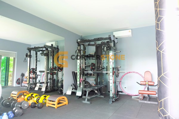 Picture of 4 bedroom House in Lakeside Court 1 Mabprachan Lake East Pattaya