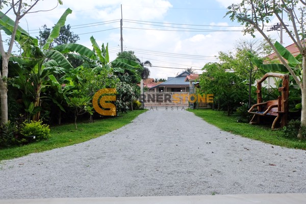 Picture of 4 bedroom House in Lakeside Court 1 Mabprachan Lake East Pattaya