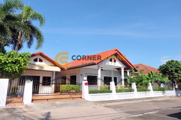 Picture of 4 bedroom House in Eakmongkol Village 4 East Pattaya