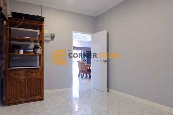 Picture of 4 bedroom House in Eakmongkol Village 4 East Pattaya