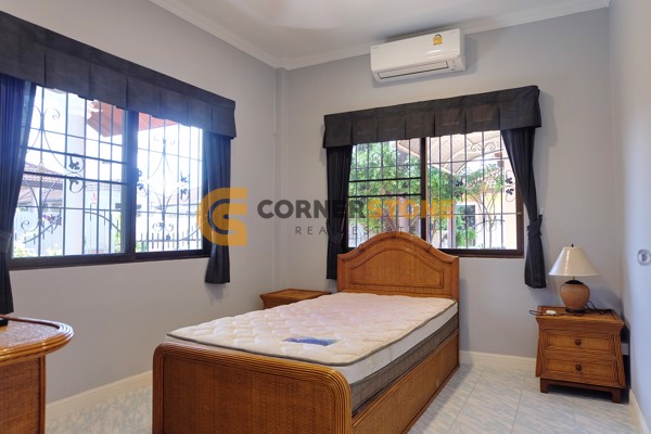 Picture of 4 bedroom House in Eakmongkol Village 4 East Pattaya